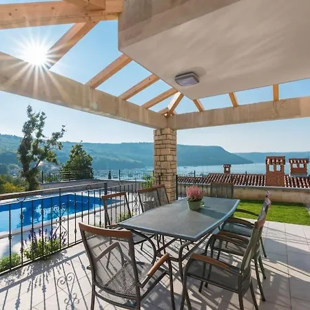 Casa Mia By Briskva Vila *